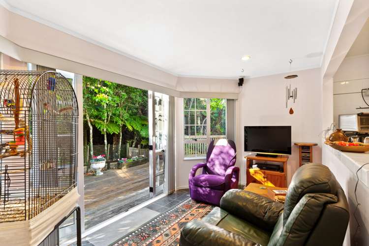 27 Woodfern Crescent Titirangi_19