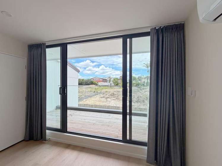 6/10 Orchid Place 1802_1