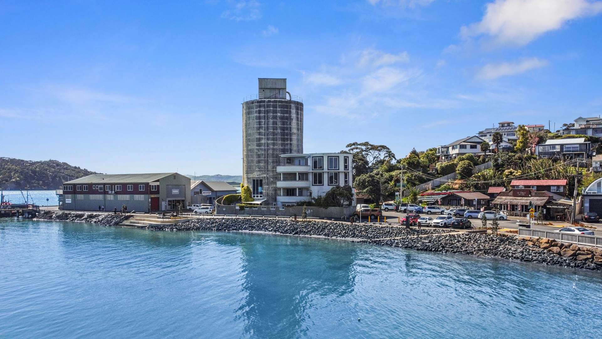 88 Wallis Street Raglan_0