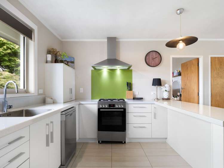 5 Darroch Street Fairy Springs_9