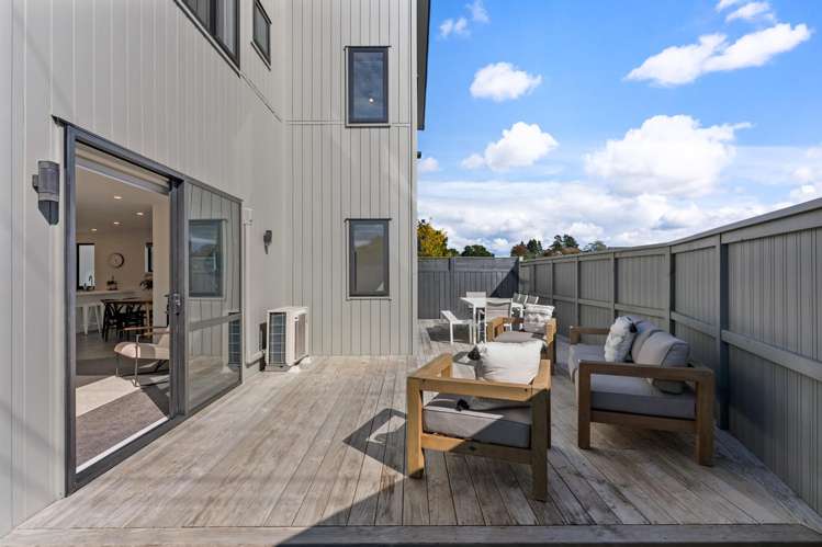 8 Renata Crescent Te Atatu Peninsula_14