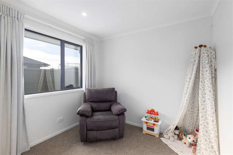 16 Northmoor Boulevard Rolleston_10