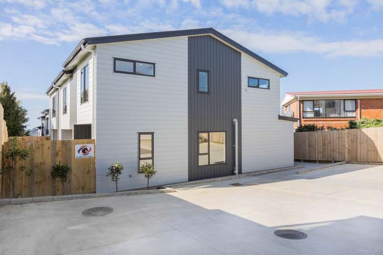 3/621 Glenfield Road Totara Vale_14