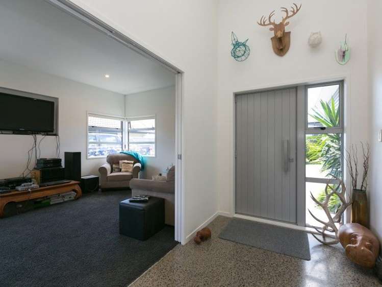 47 Links Drive Waiwhakaiho_18