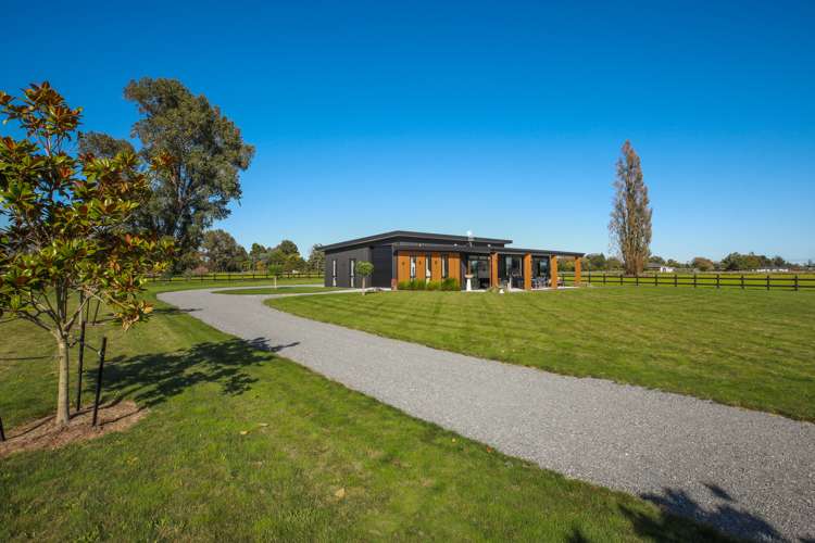 68 Marshmeadow Road Newstead_4