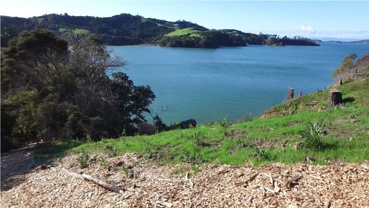 691 Orapiu Road Waiheke Island_7