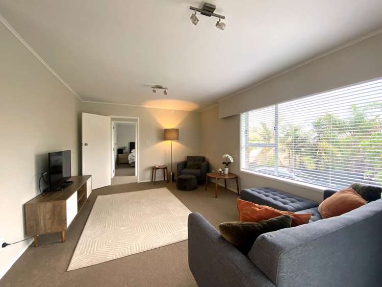 4/1 Richards Avenue Forrest Hill_1