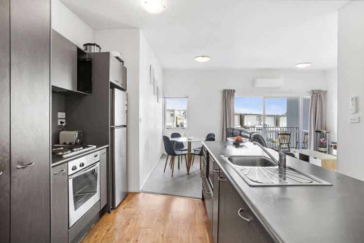 92/7 Kelvin Hart Drive East Tamaki_3