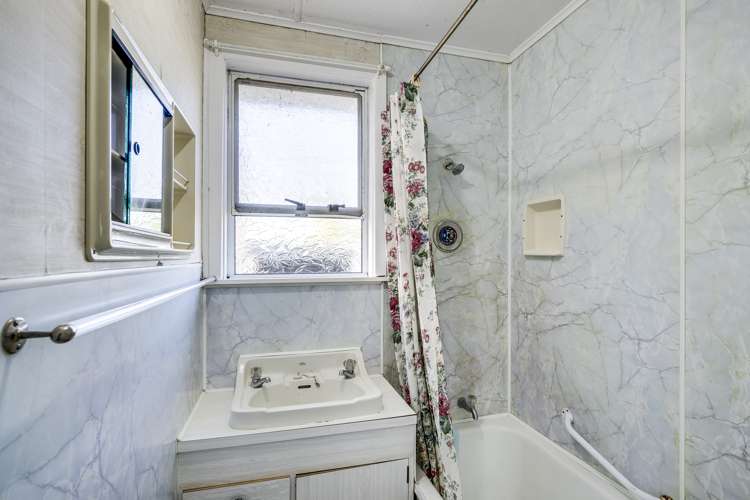 409 Montgomery Street Raureka_7