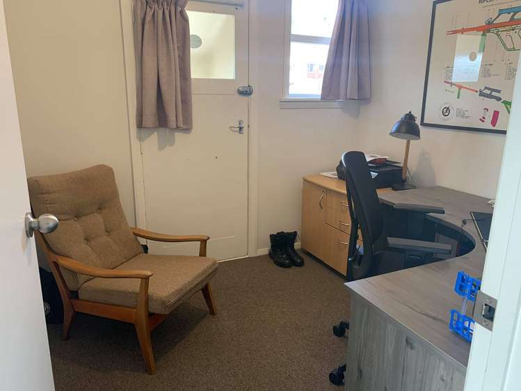 28 Burgess Street Green Island_16