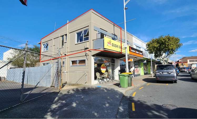 101 O'Shannessey Street_0