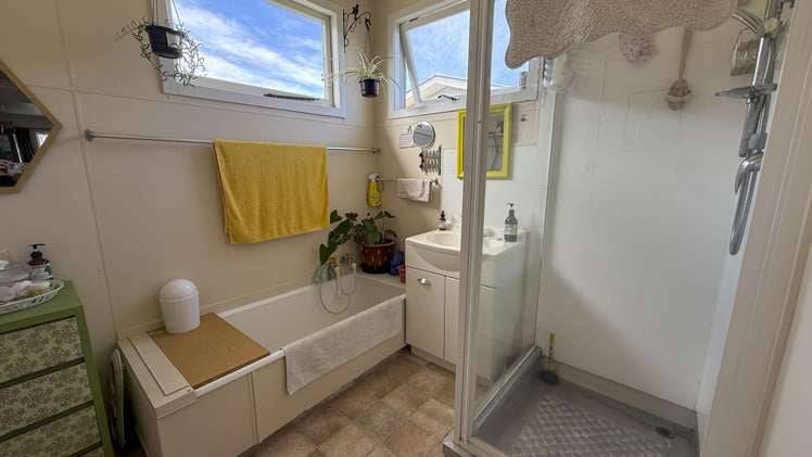 302 Willowpark Road South Hastings_10