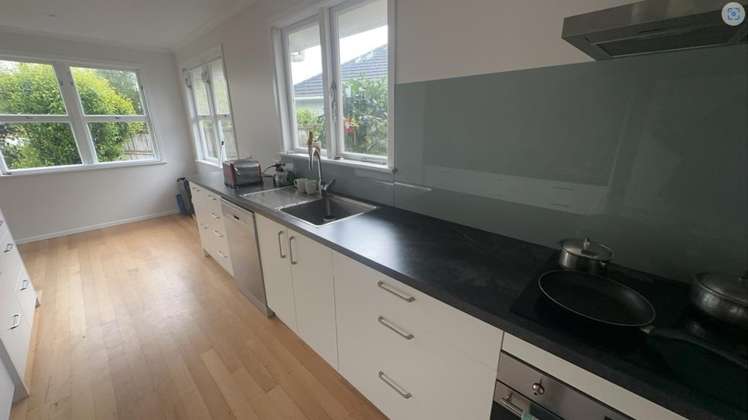 12 Orelio Street 1076_6