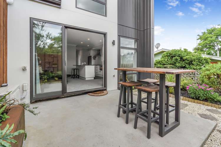 10/25 Thackeray Street Hamilton Lake_17