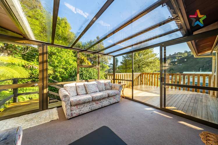 38 James Grove Stokes Valley_17