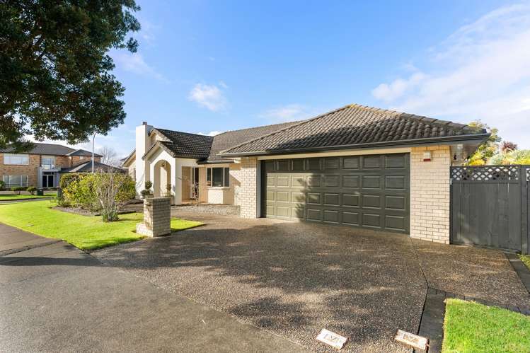 1 Zara Court Flat Bush_29