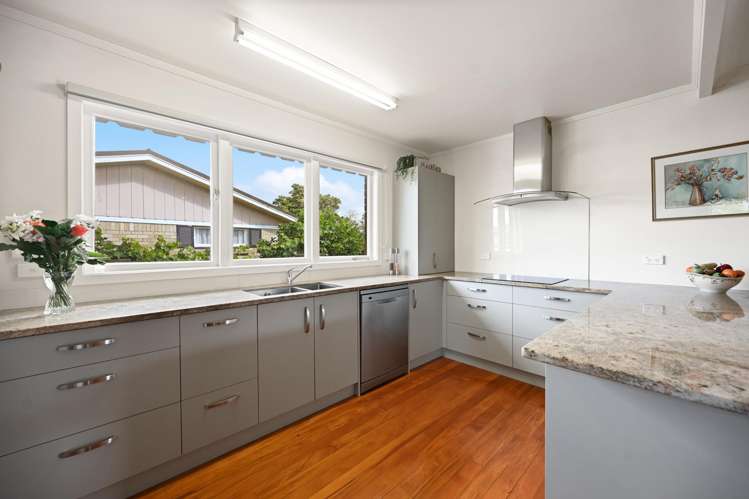 6 Eton Drive Hillcrest_2