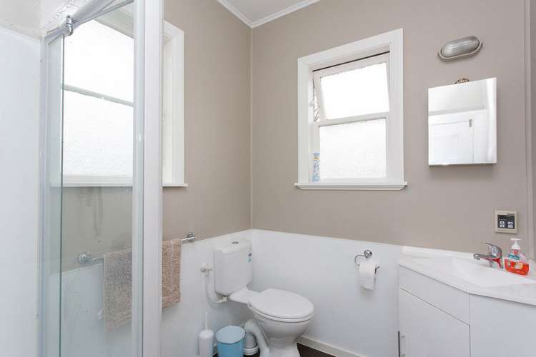 52 Radley Street Woolston_14