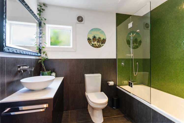 11 Chatham Avenue Paremoremo_20