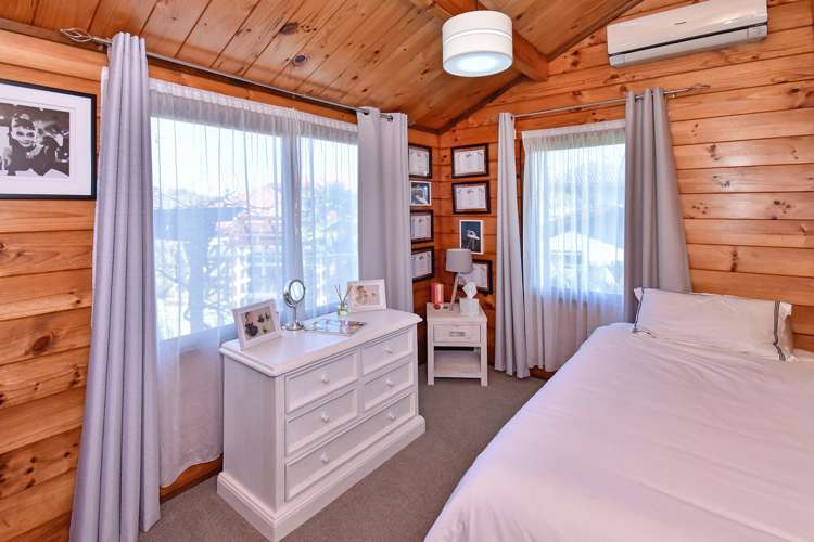 7 Kuripaka Crescent The Gardens_10