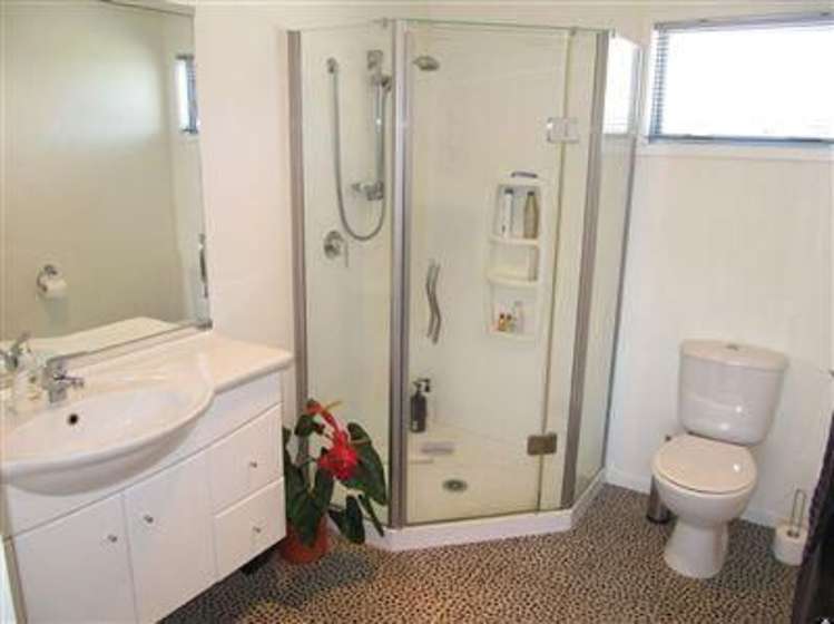 34 Greig Place Pukekohe_16