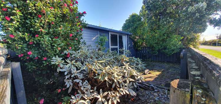 1 Hardie Grove Featherston_16