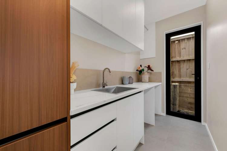 25 Bremner Ridge Street Flat Bush_18