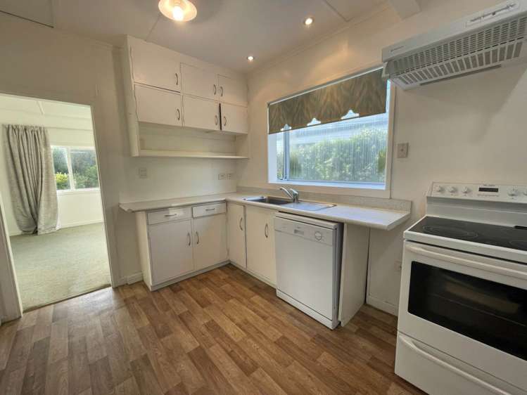 6 Gray Crescent Torbay_6