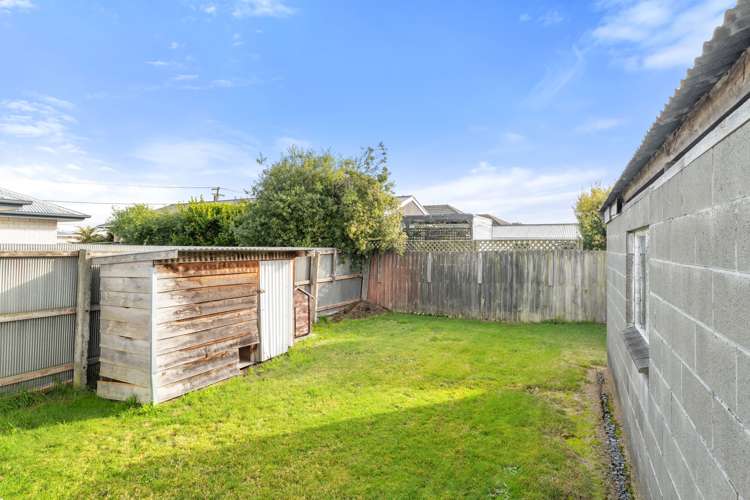 81 Hargood Street Woolston_18