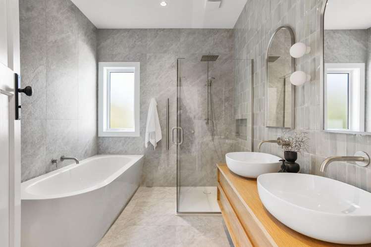 95 Warnock Street Westmere_21