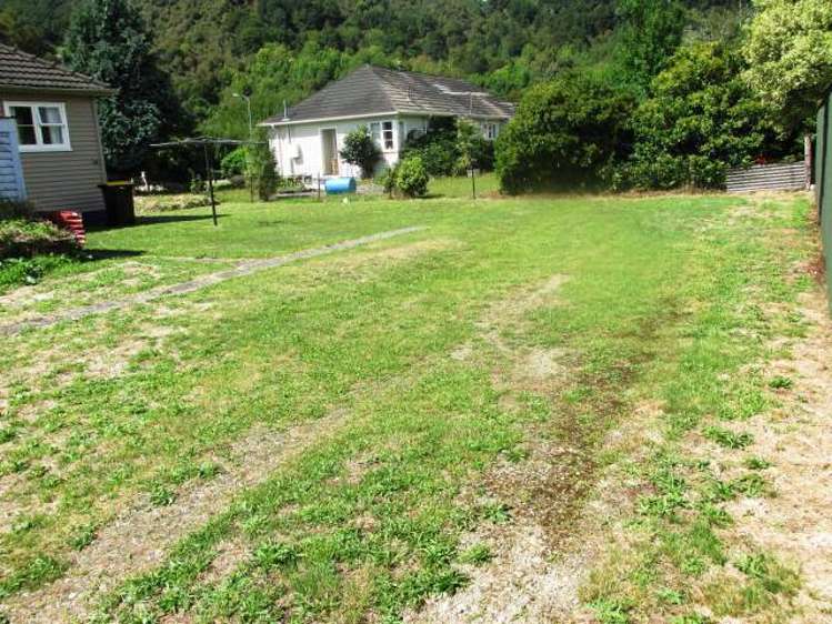 23 Herald Street Reefton_13