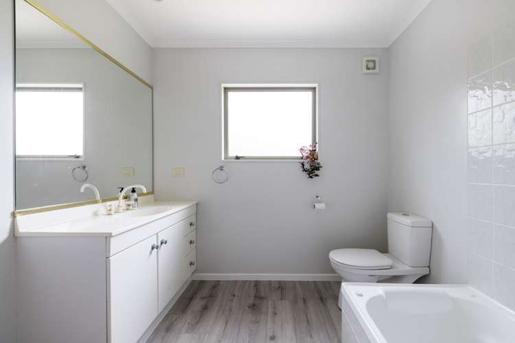 15 Marlowe Drive Leamington_29