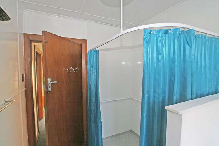 8 Waldron Crescent Green Island_7