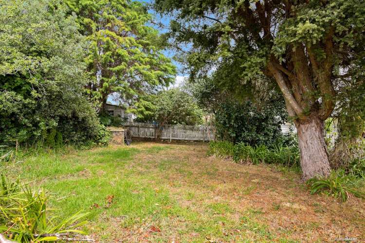 49 Kinross Street Blockhouse Bay_15