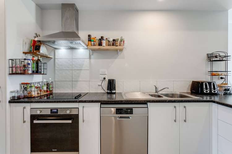 15 Tapuwae Way Mangere Bridge_6