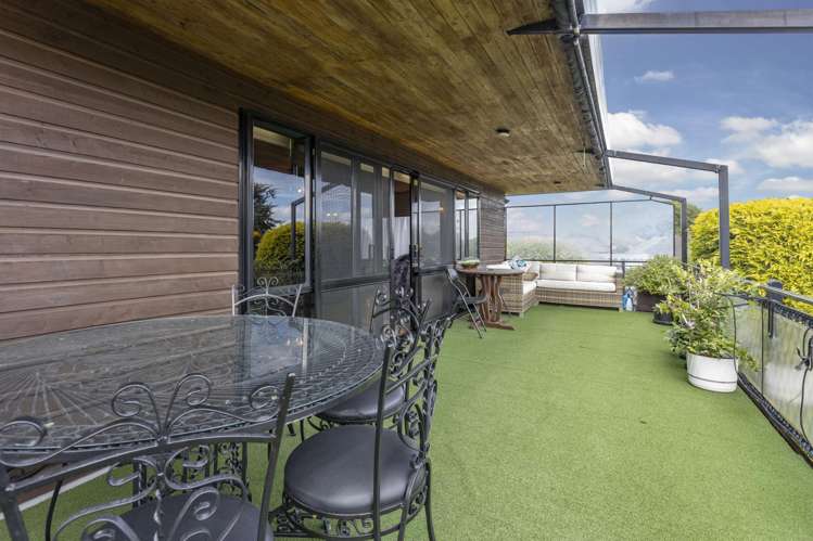 80 Regency Crescent Redwood_22