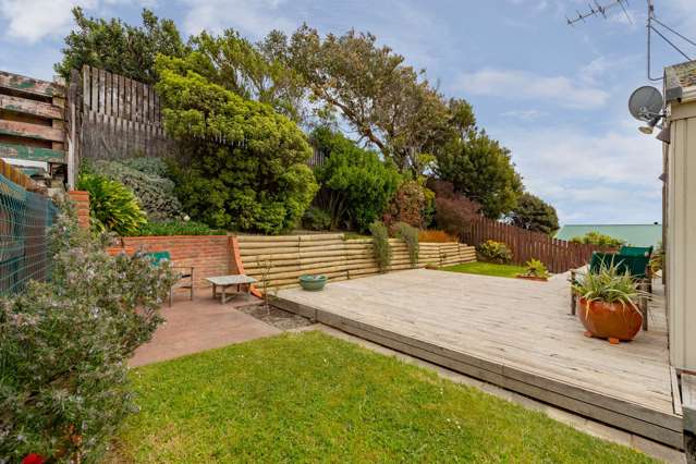 2/11 Mervyn Place Plimmerton_4