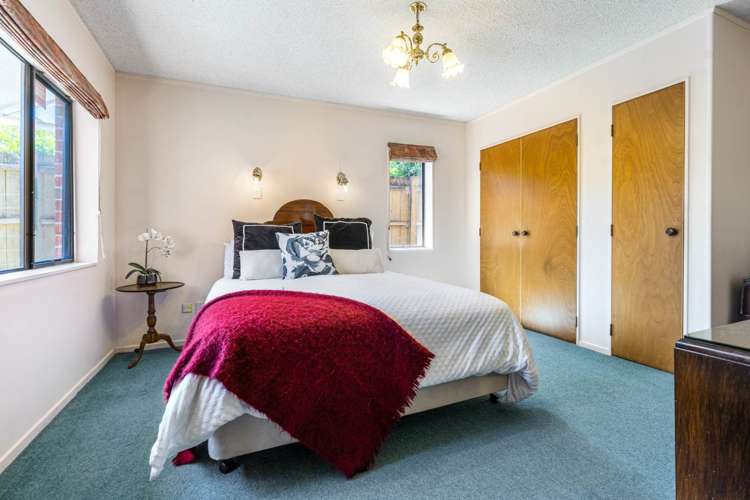 4/4 Fraser Road Narrow Neck_8