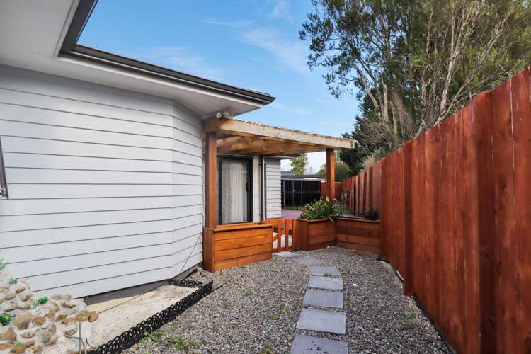 6 Rimutaka Street Trentham_13