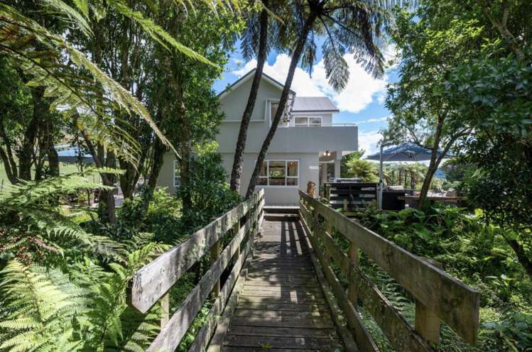 176 Spencer Road Lake Tarawera_12