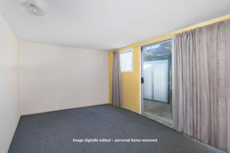 2/115 Rocking Horse Road Southshore_9