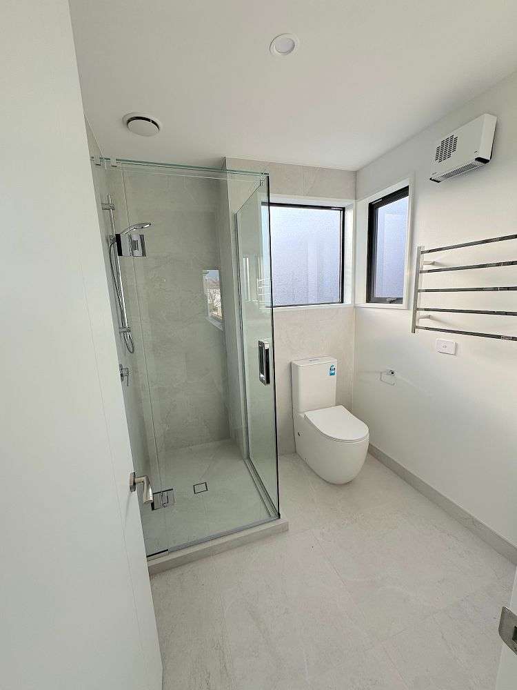 1/5 Clarence Street South Addington_16