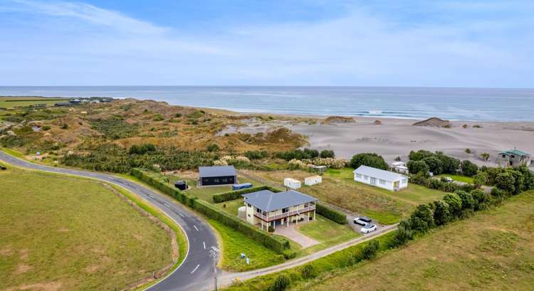 204a Tai Road Opunake_24