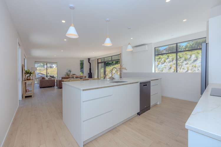 4 Waxeye Lane Lake Hawea_7