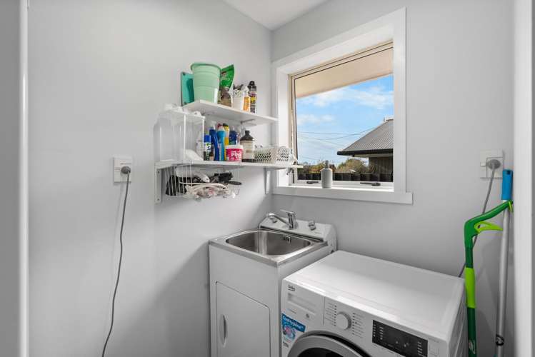 86 Neill Street Hornby_18