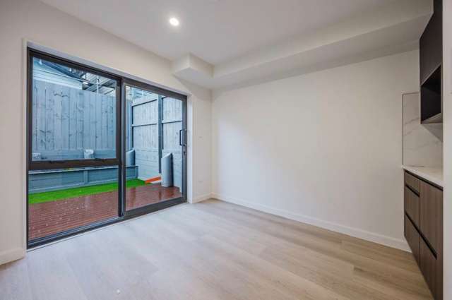 2/17 Peverill Crescent Papatoetoe_2