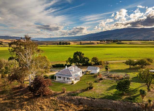 Country Living Classic Villa.