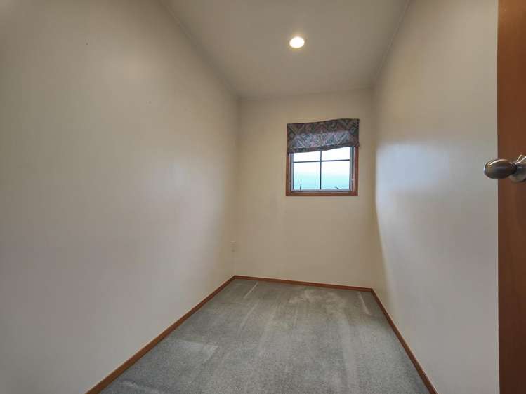 8 Auden Close 2369_6