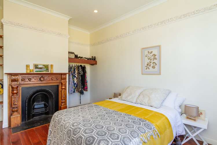 10 Russell Terrace Newtown_3