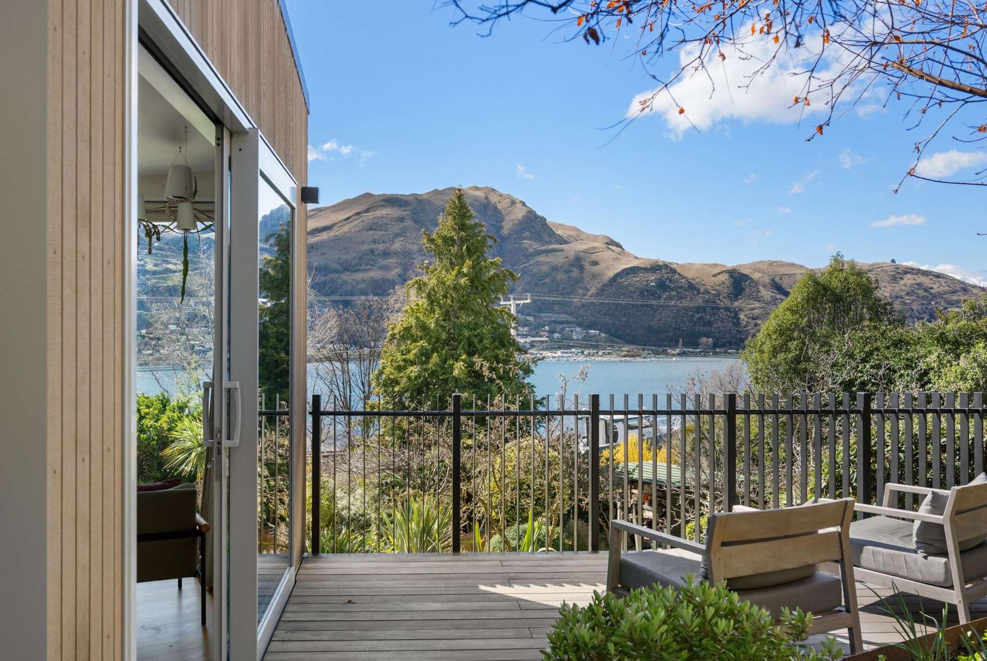 240 Peninsula Road Kelvin Heights_0